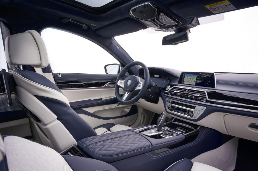Интерьер BMW 730Ld (G12) 2019 года  (фото 12 из 18)